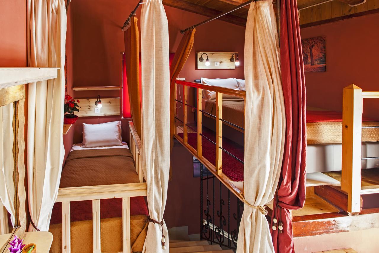 Estate Kares Aparthotel Tílisos Exteriör bild